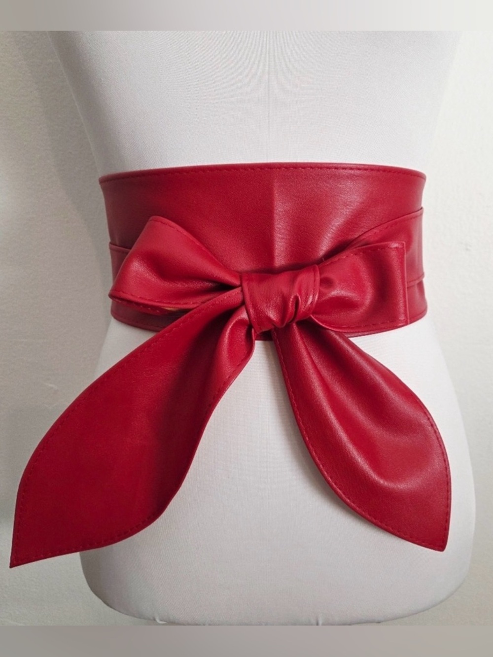 Wrap around belt